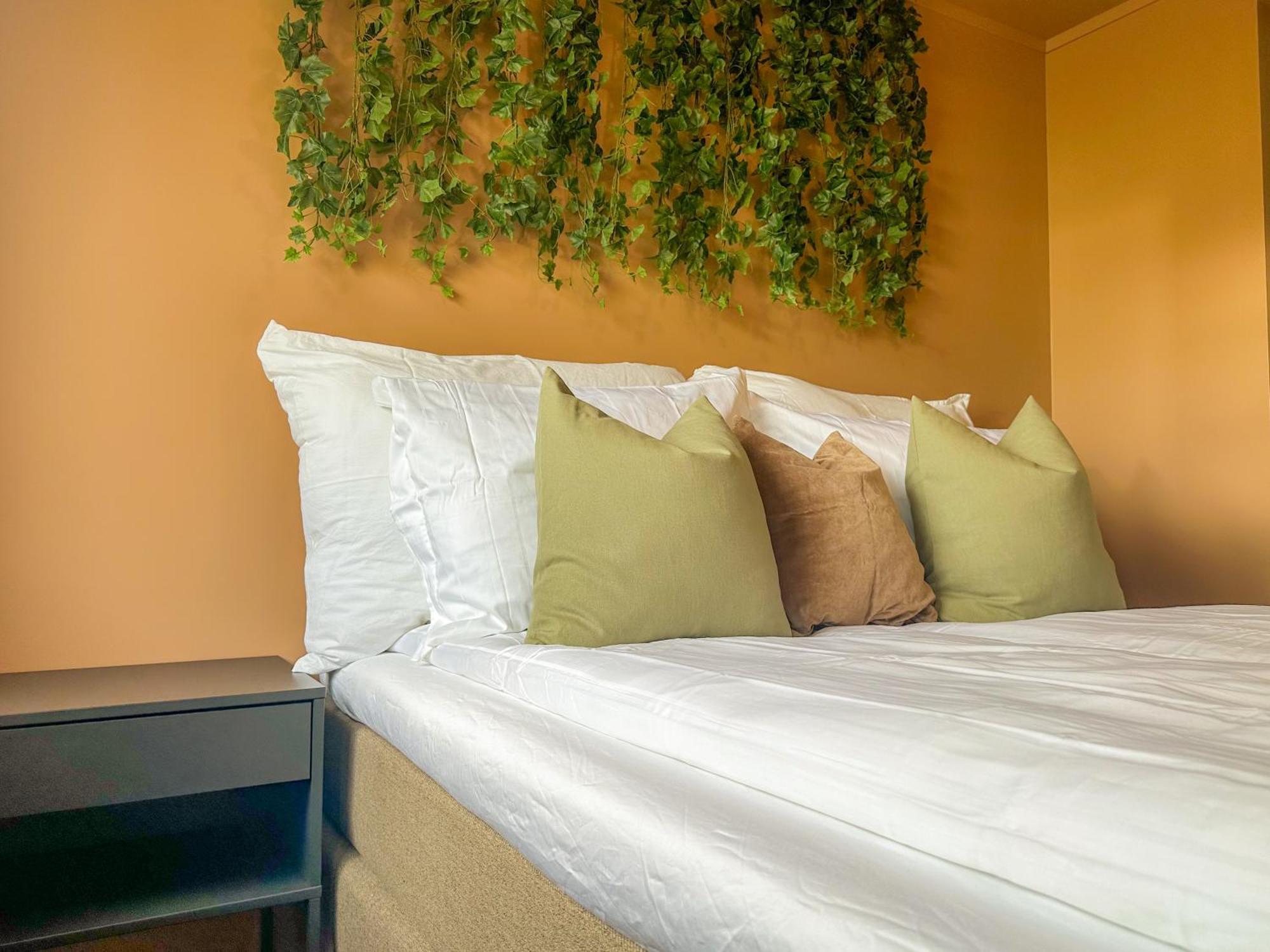 Апартаменты Perfect For Couples - Free Parking & Near Attractions Тромсё Экстерьер фото